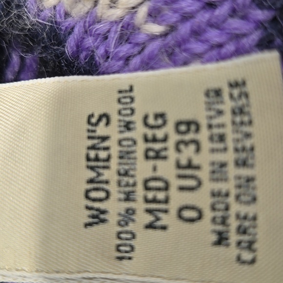 Vintage L.L. Bean Black and Purple Wool Cardigan - Picture 3 of 7